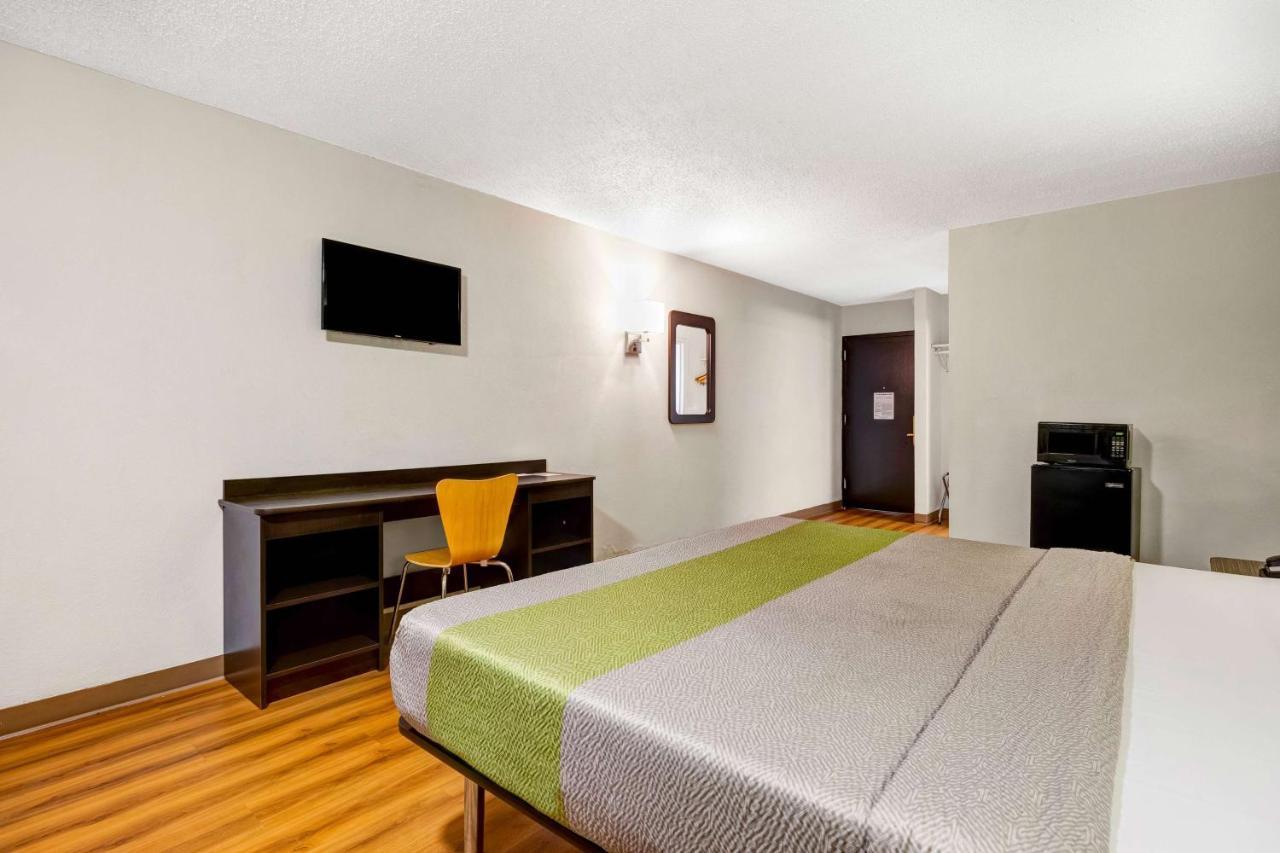 Motel 6 Indianapolis In Экстерьер фото